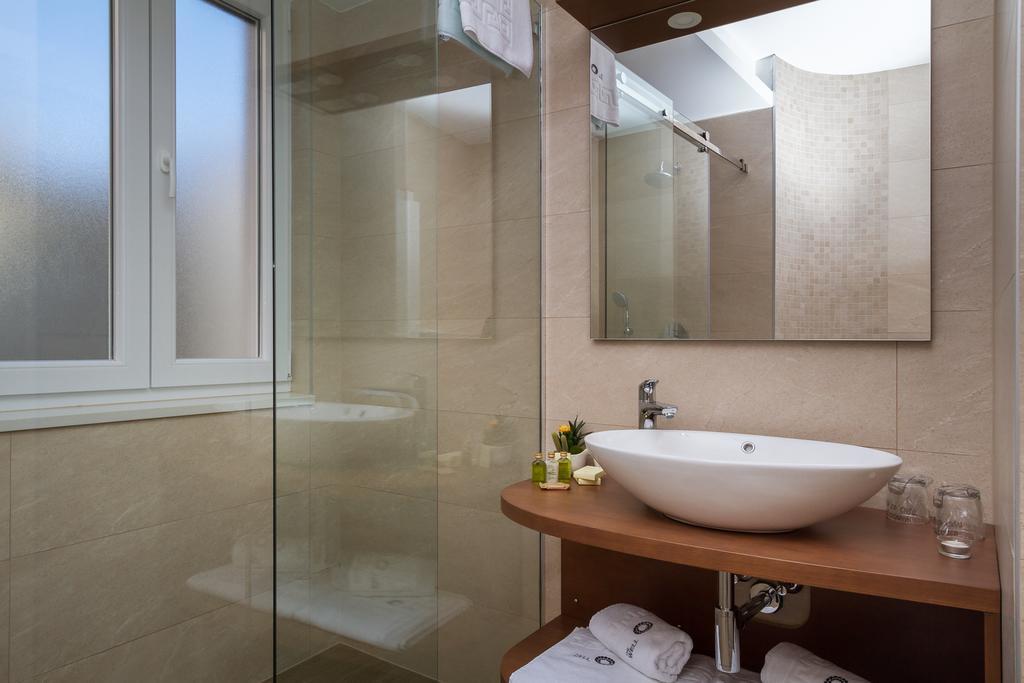 The Well Luxury Rooms Задар Экстерьер фото